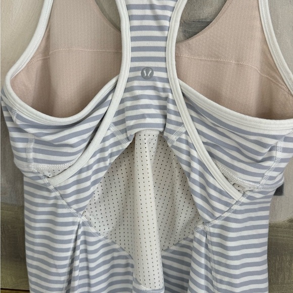 LULULEMON Crossback Tank Classic Stripe White Silver Fox / White size 8 - Picture 9 of 10
